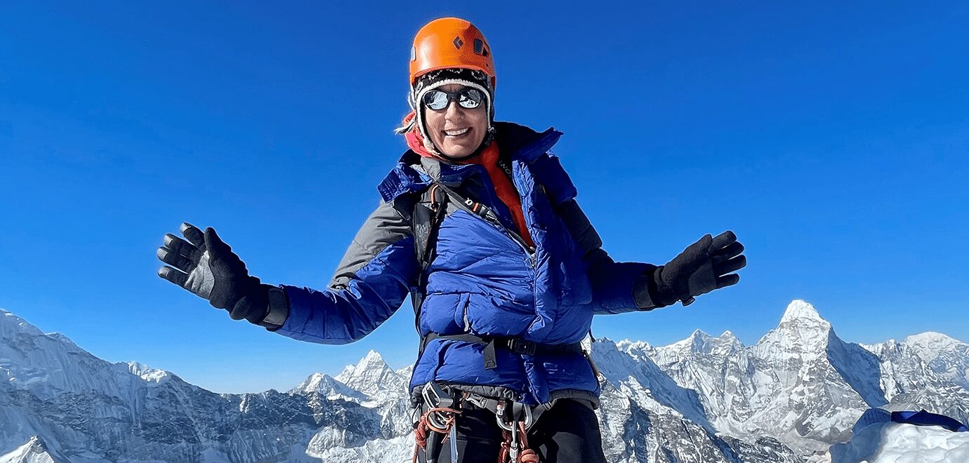 834795073-c-theodorovics